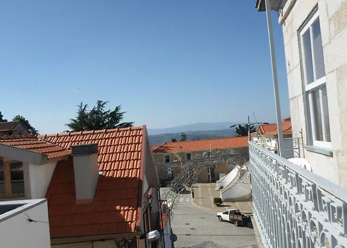 Palacio Nova Seara 2503 - Al Armamar